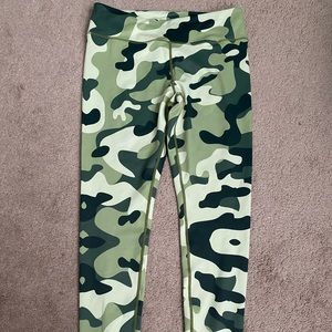 NEW Camo leggings-United Lifters